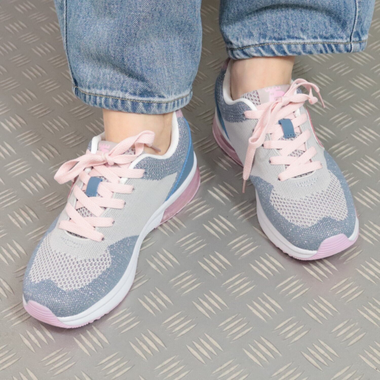 モズ コンビアクセント ダブルのエア入りソール 軽量ニットスニーカー 