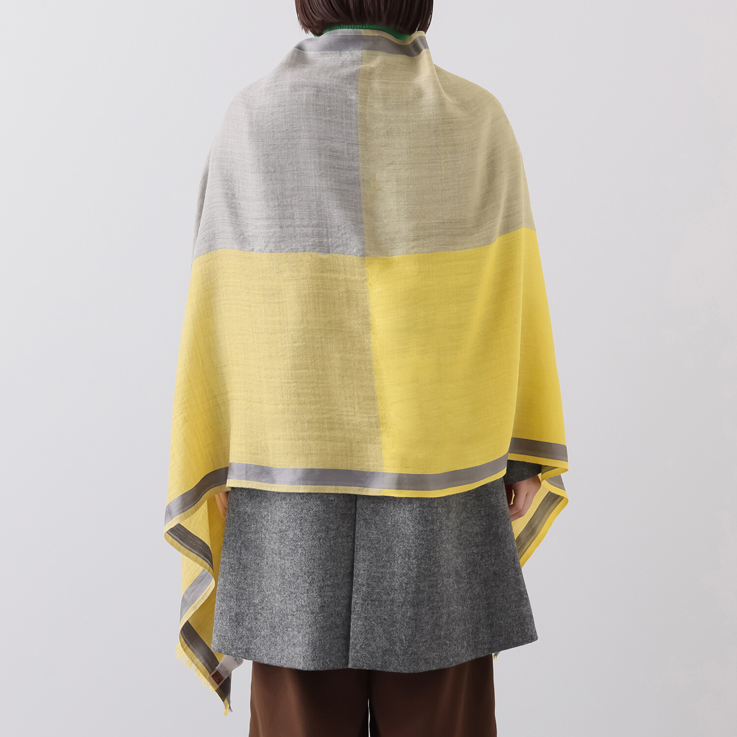 メリオン コロレス・デ・オトノ社製 ウールシルク 肌当たりのなめらかな ストール