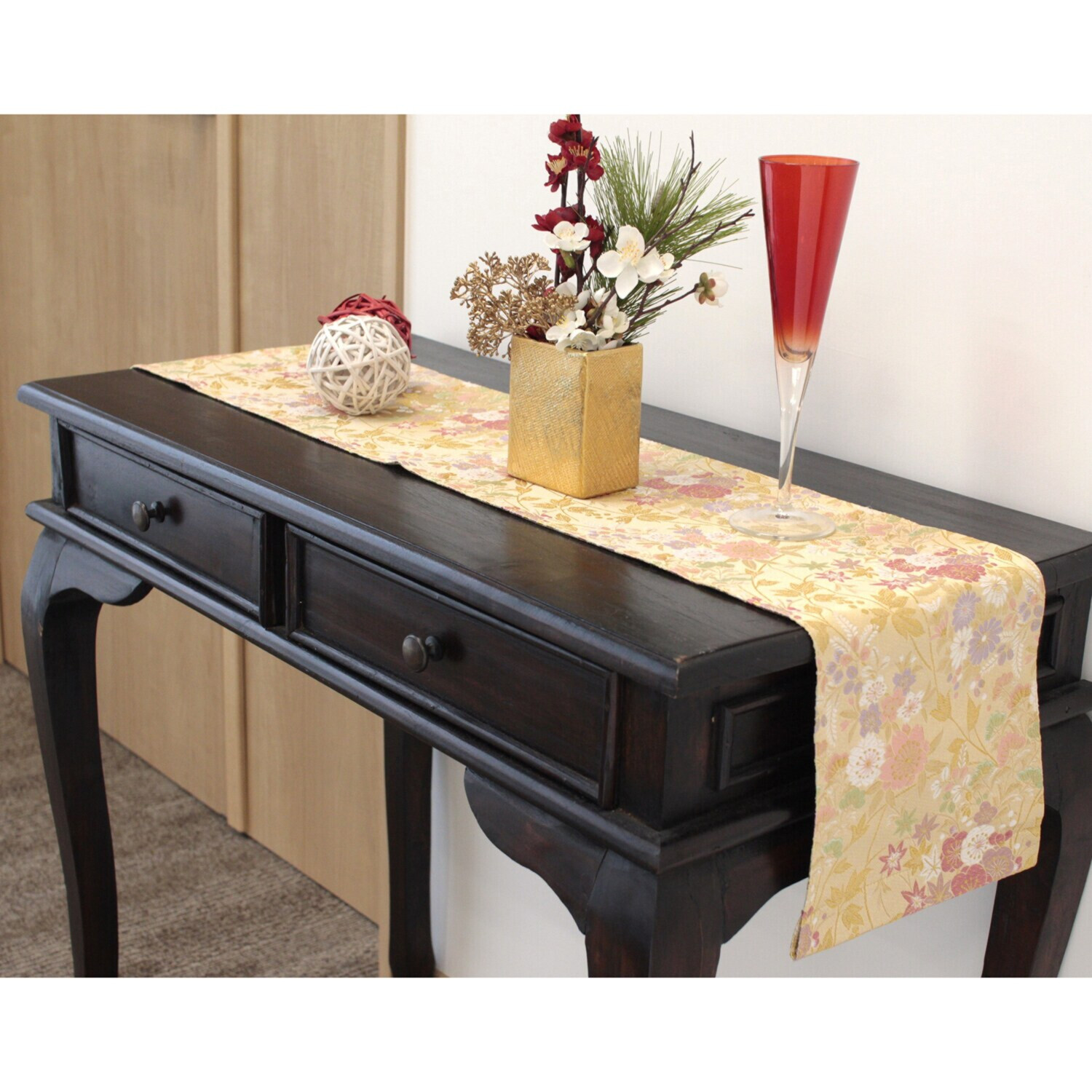 ジャガード織 四季草華紋 テーブルセンター