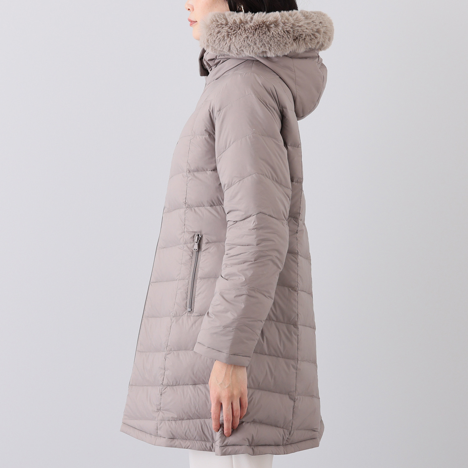 メルヴェイユ　ヴァント エコファー付 軽量リバーシブル フードダウンコート