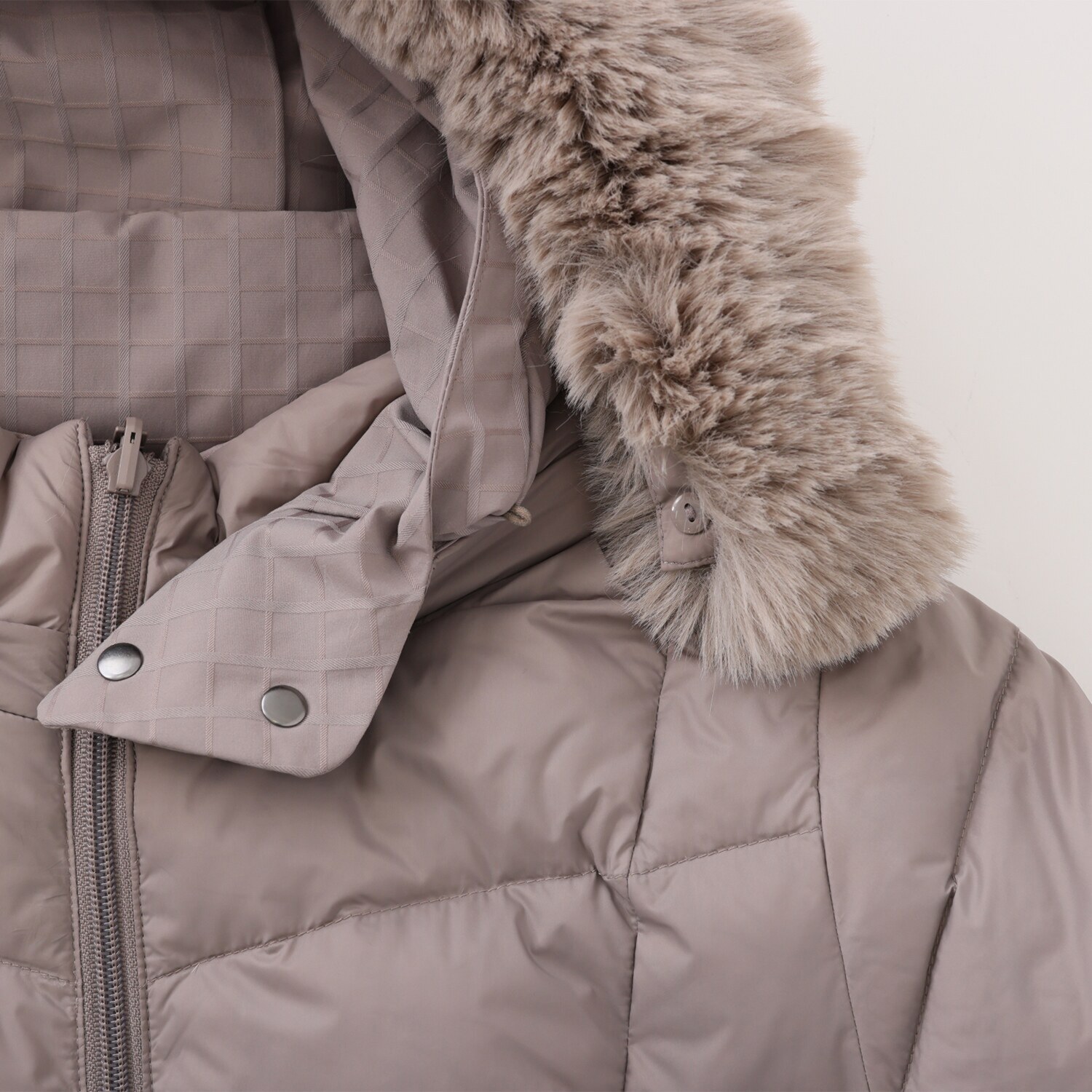 メルヴェイユ　ヴァント エコファー付 軽量リバーシブル フードダウンコート