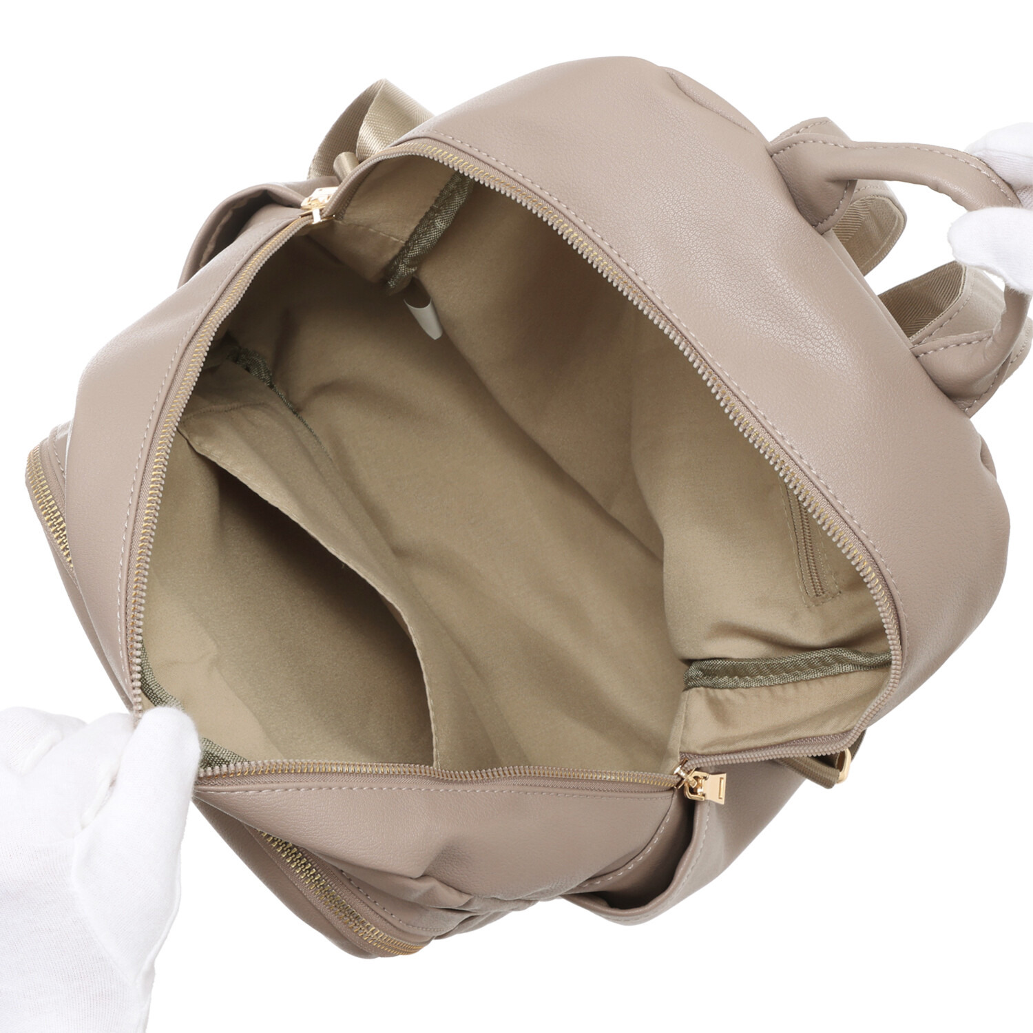 ラルジュ ポケット充実！　きれいめ フェイクレザーリュック