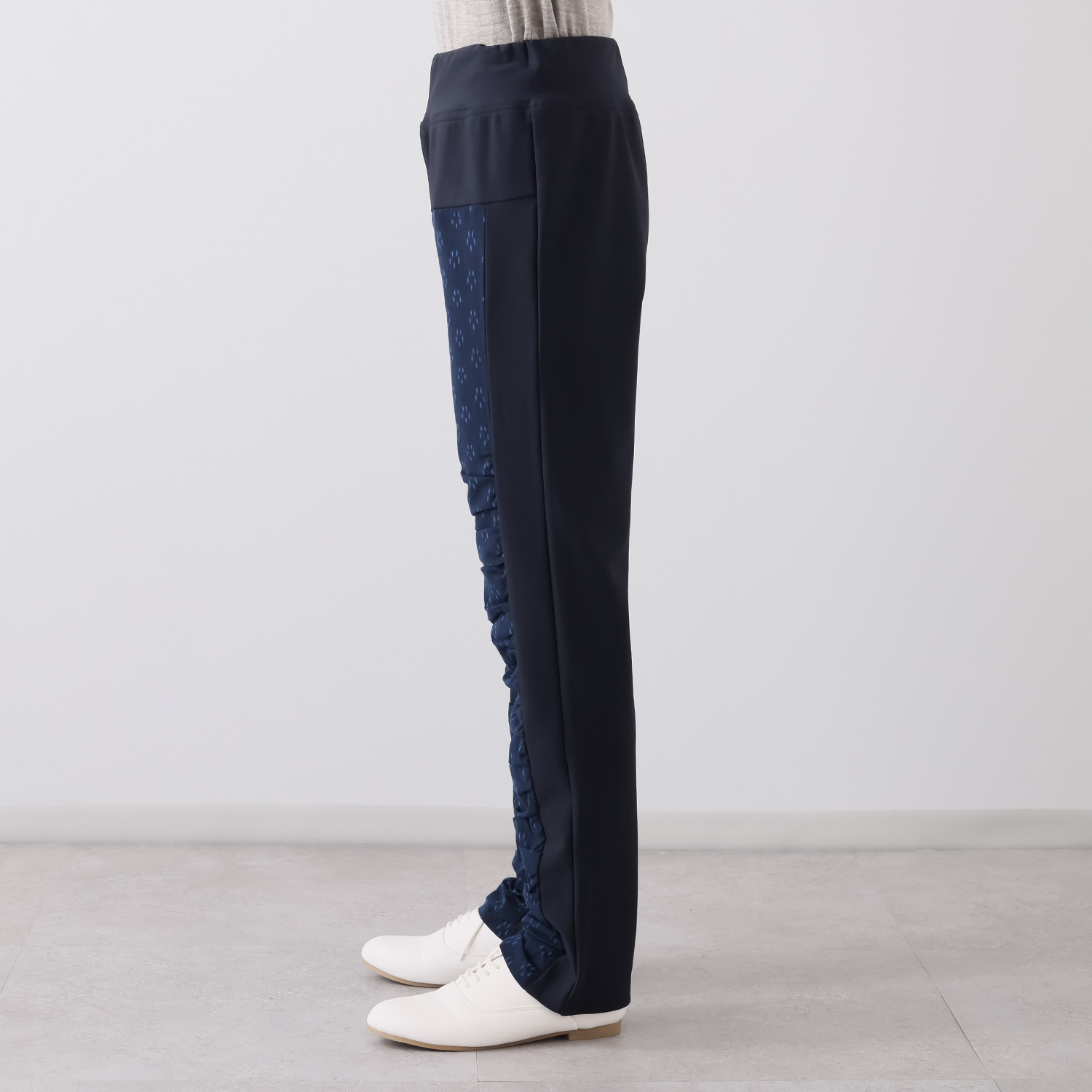 オカモト商店 ギエモン 久留米かすり ストレッチパンツ