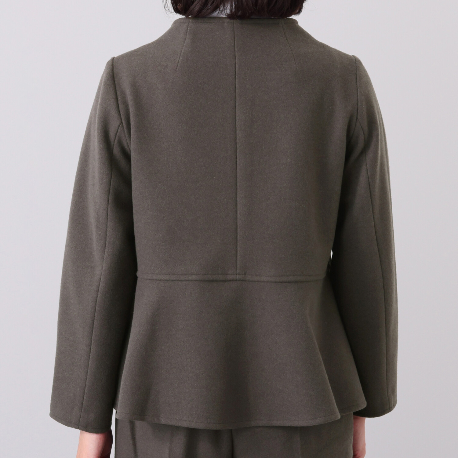 ルナリア フェルト調ジャージー バックフレアージャケット