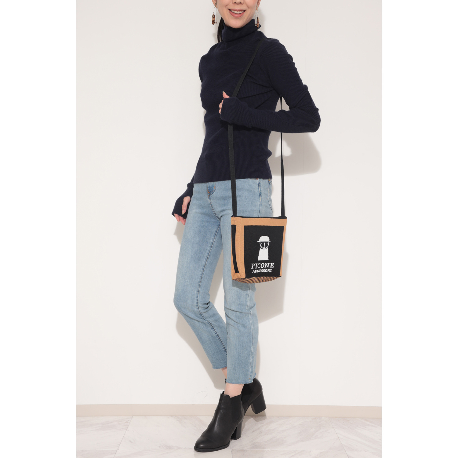 ピッコーネ アッチェッソーリ ニットポシェット