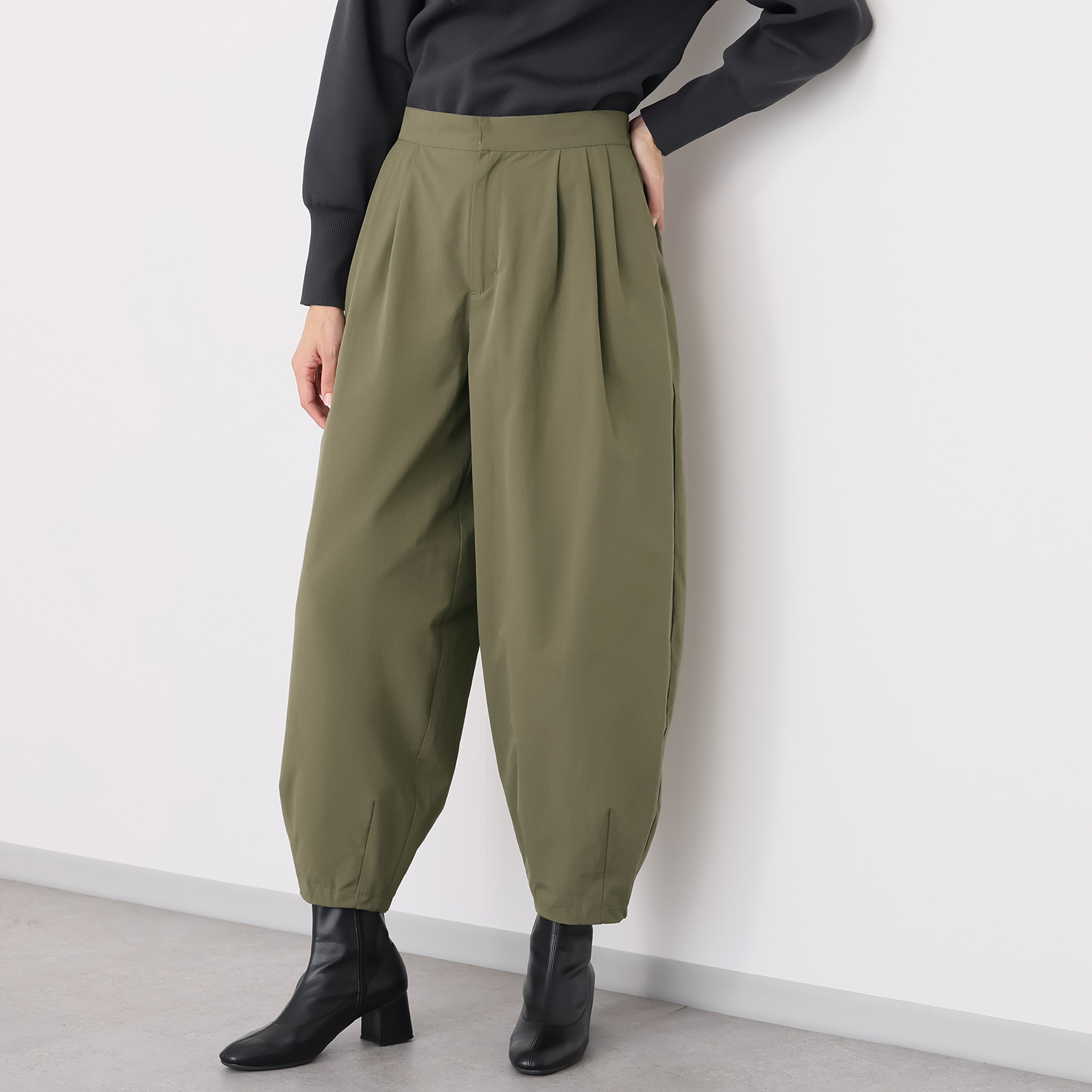 イロプライム バルーンパンツ