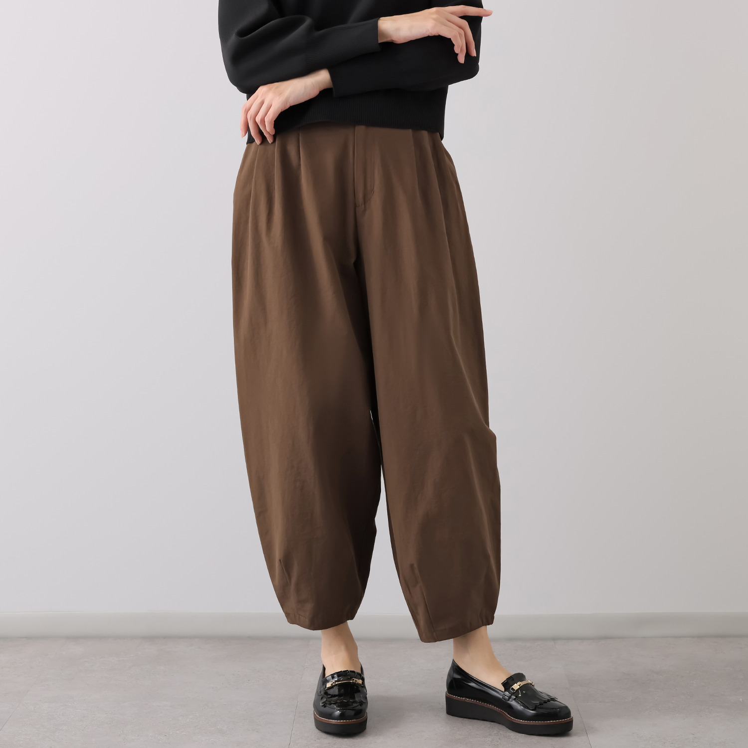 イロプライム バルーンパンツ