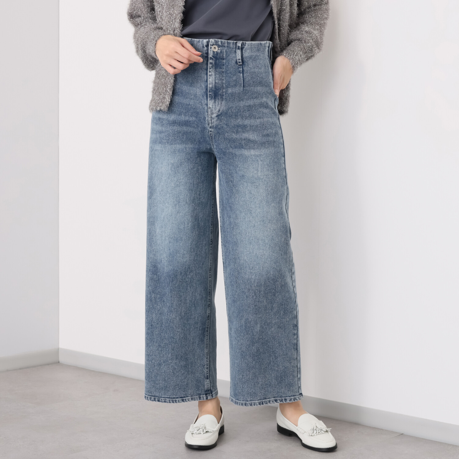 イロプライム デニムパンツ