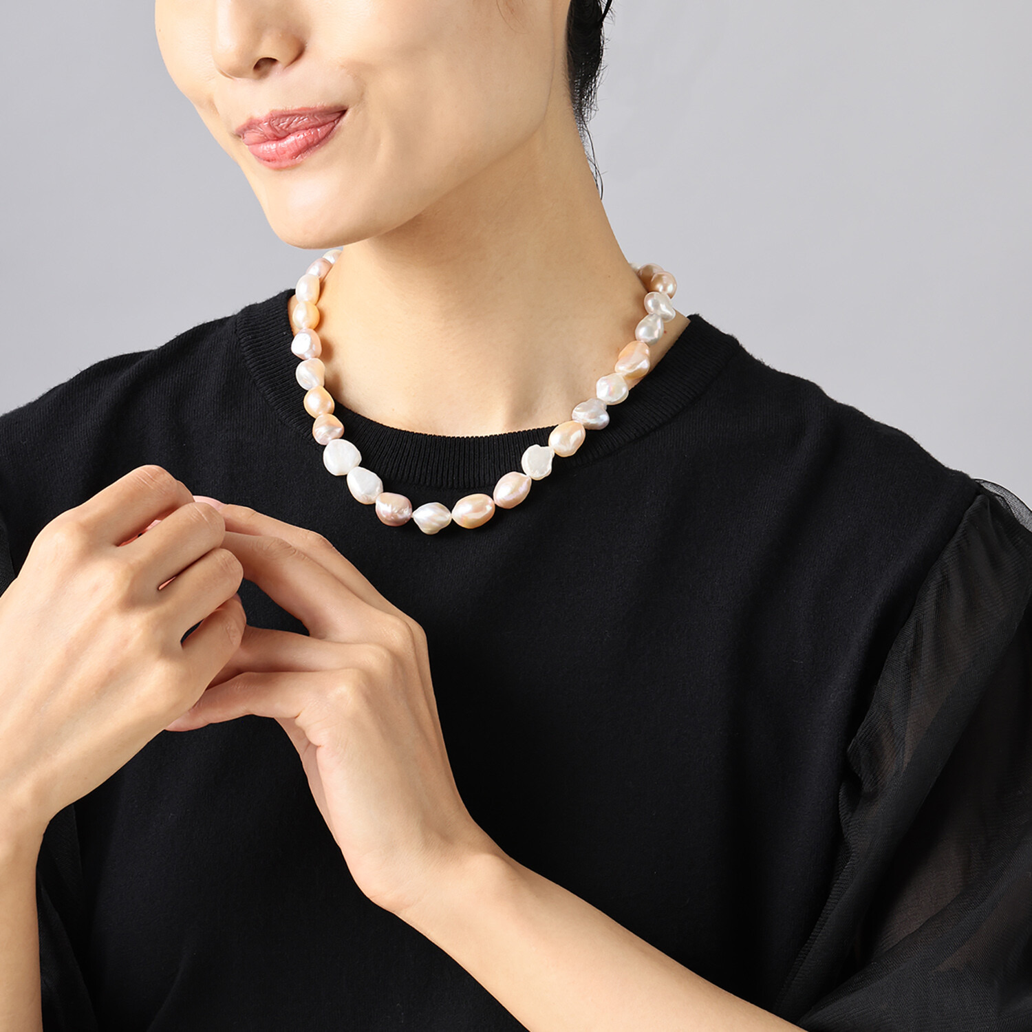 ペレフェリーク 大玉 淡水パール ボリュームネックレス