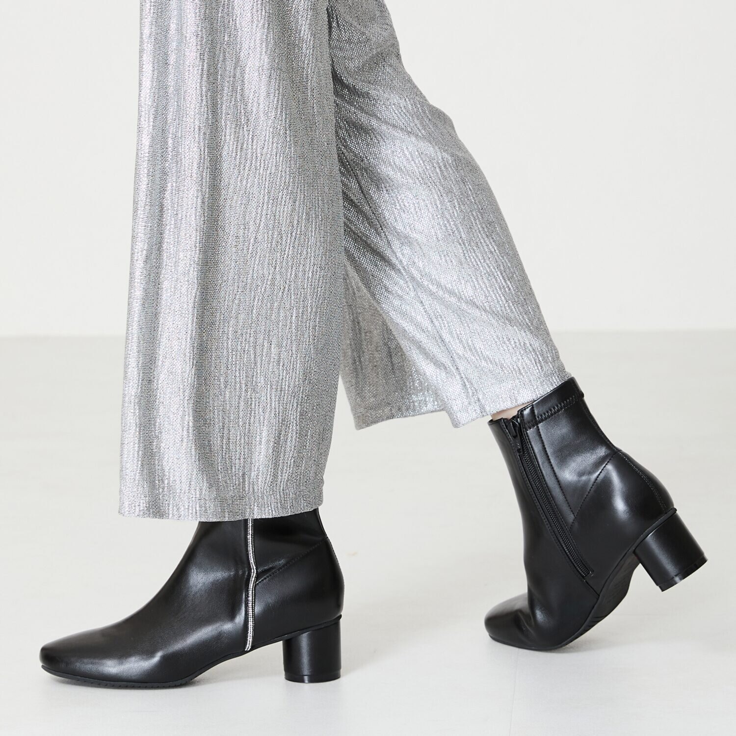 オリエンタルトラフィック ラインストーン切替 ショートブーツ