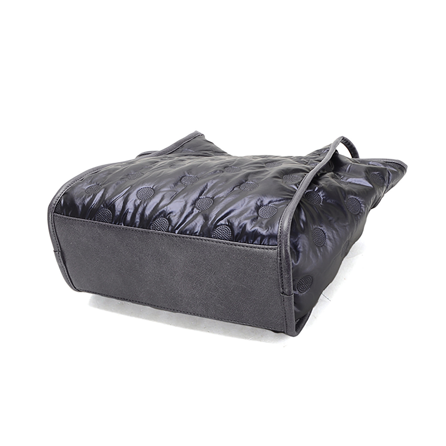 ラルジュ リボンチャーム付 軽量メタリック バッグ