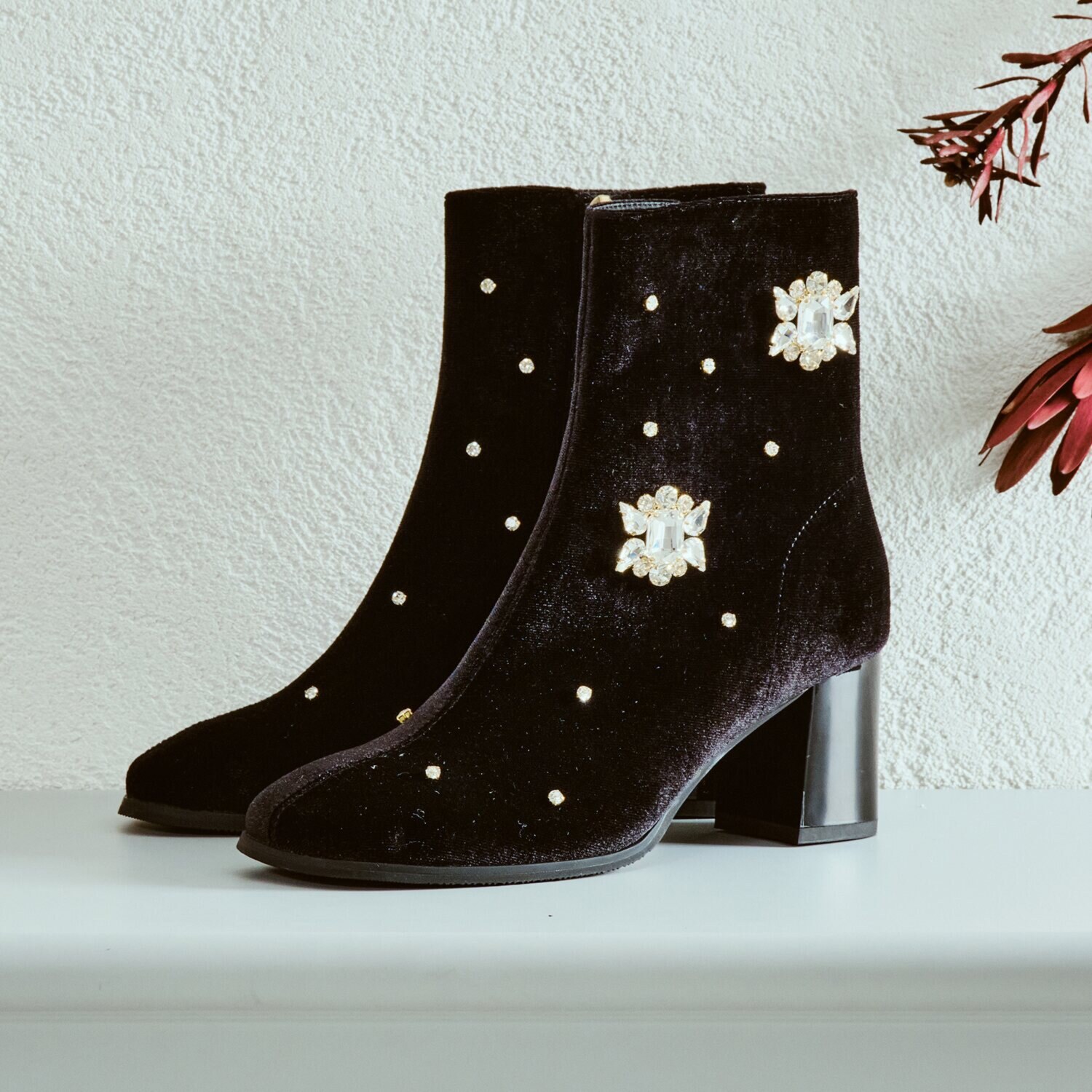 オリエンタルトラフィック ビジュウ×ラウンドトゥ ベロアブーツ