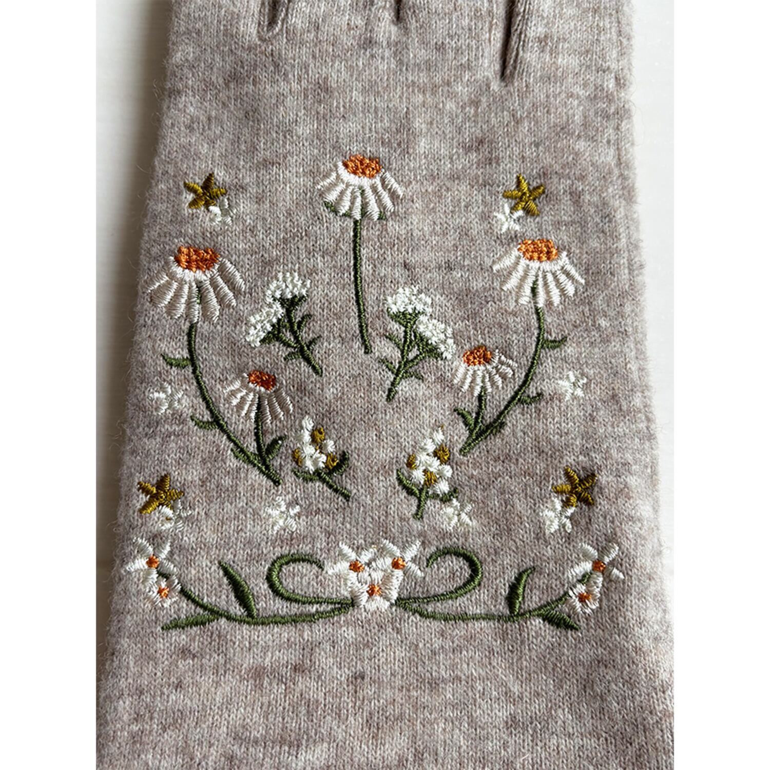 かわいい雑貨屋さん グロリア スマホ対応 小花柄刺しゅう 内ボアグローブ