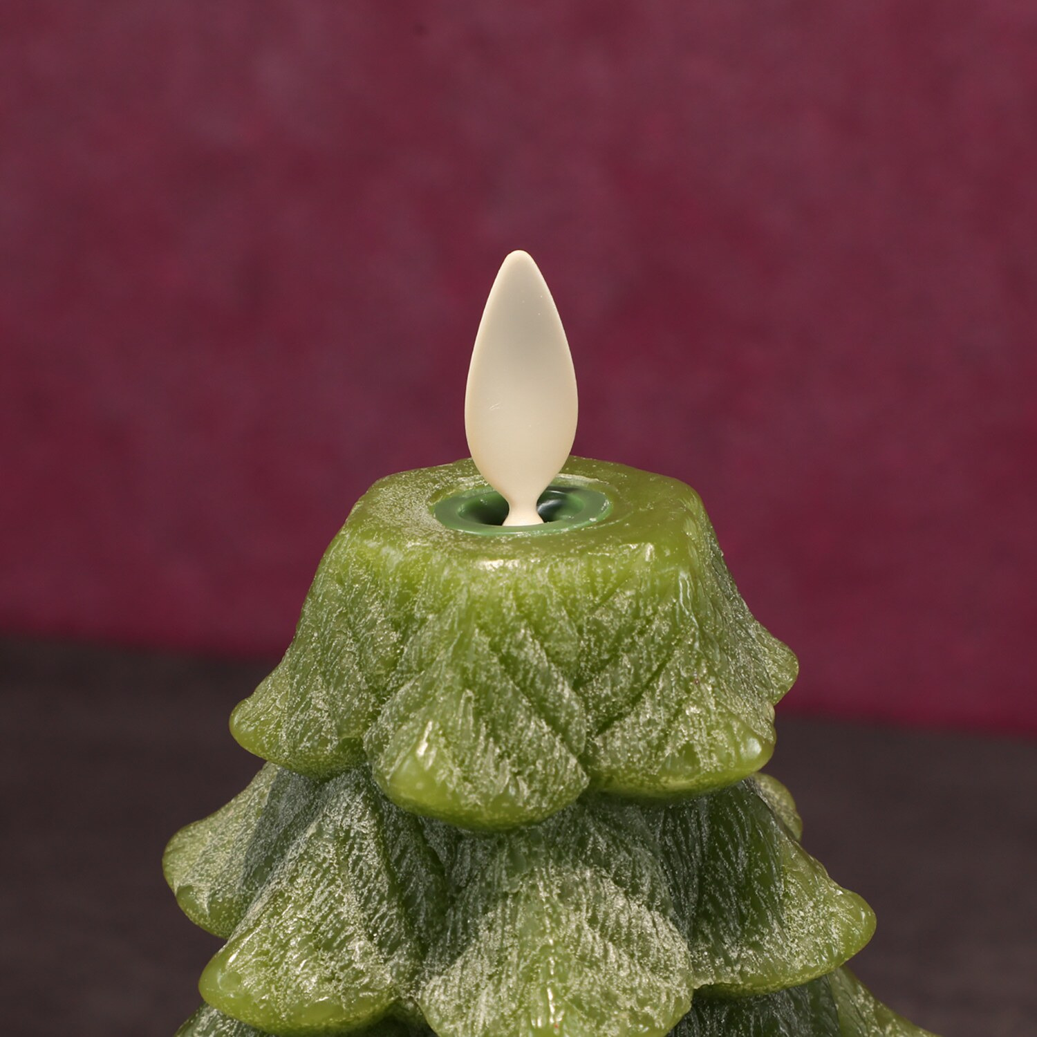 ムービングキャンドル “ルナーテ” ハッピーツリー＆ ゴールデン パインコーン