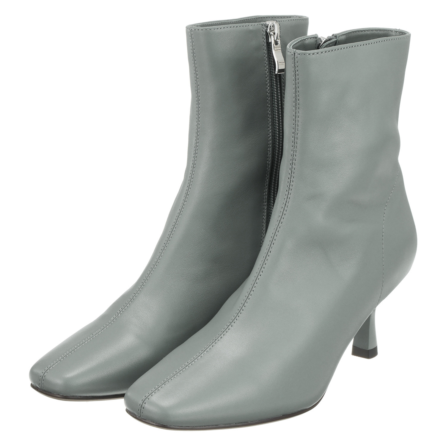 ニカル シープレザー ヒールショートブーツ