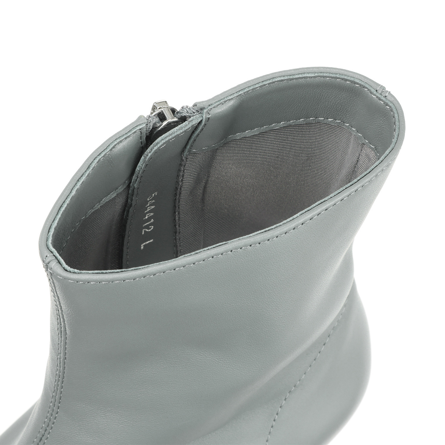 ニカル シープレザー ヒールショートブーツ