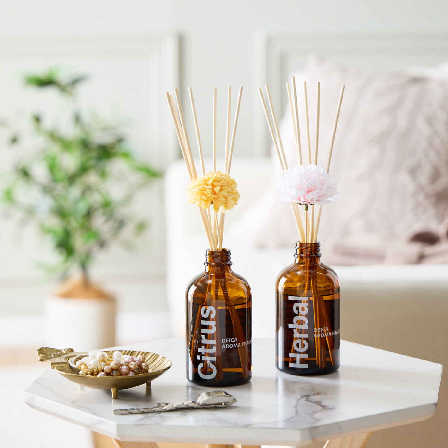 “デイカ　レイヤード 　リードディフューザー”