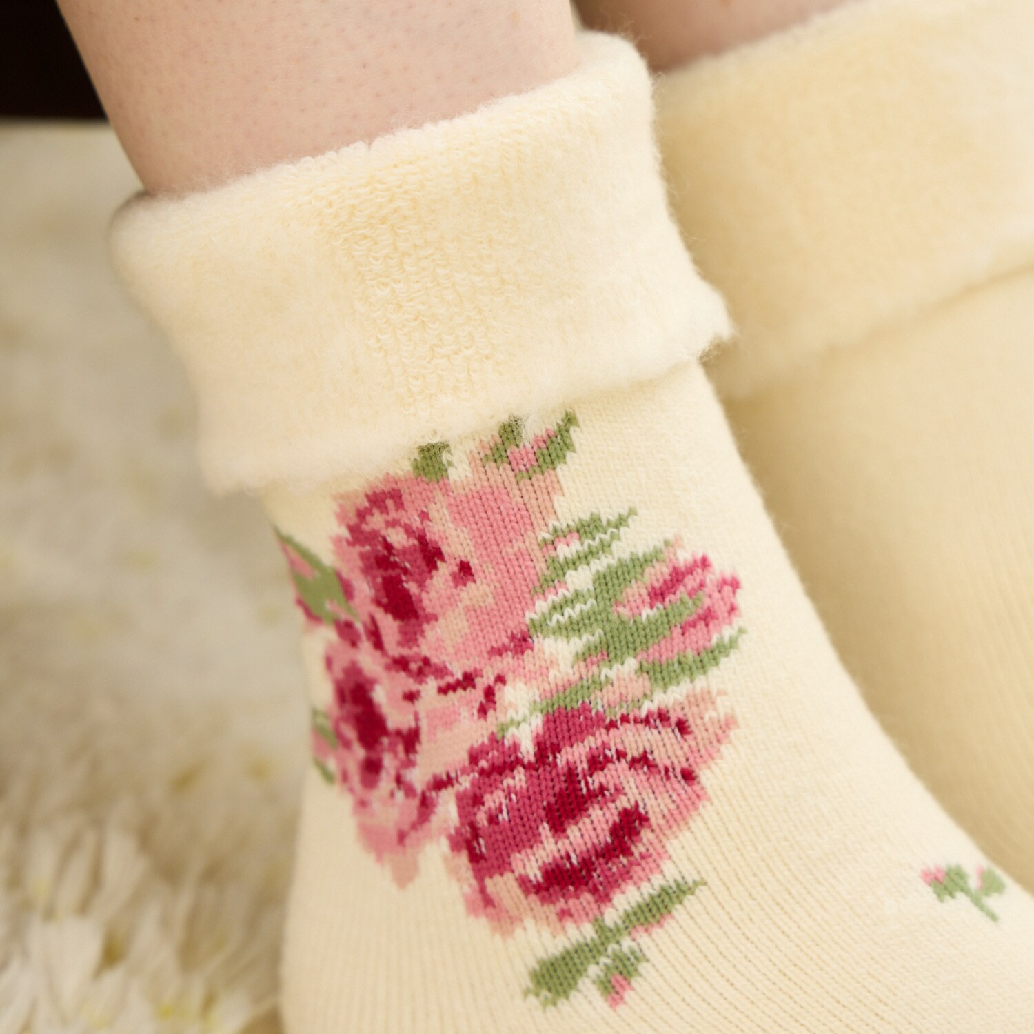 ローラ　アシュレイ クチュールローズ柄 ルームソックス２足組