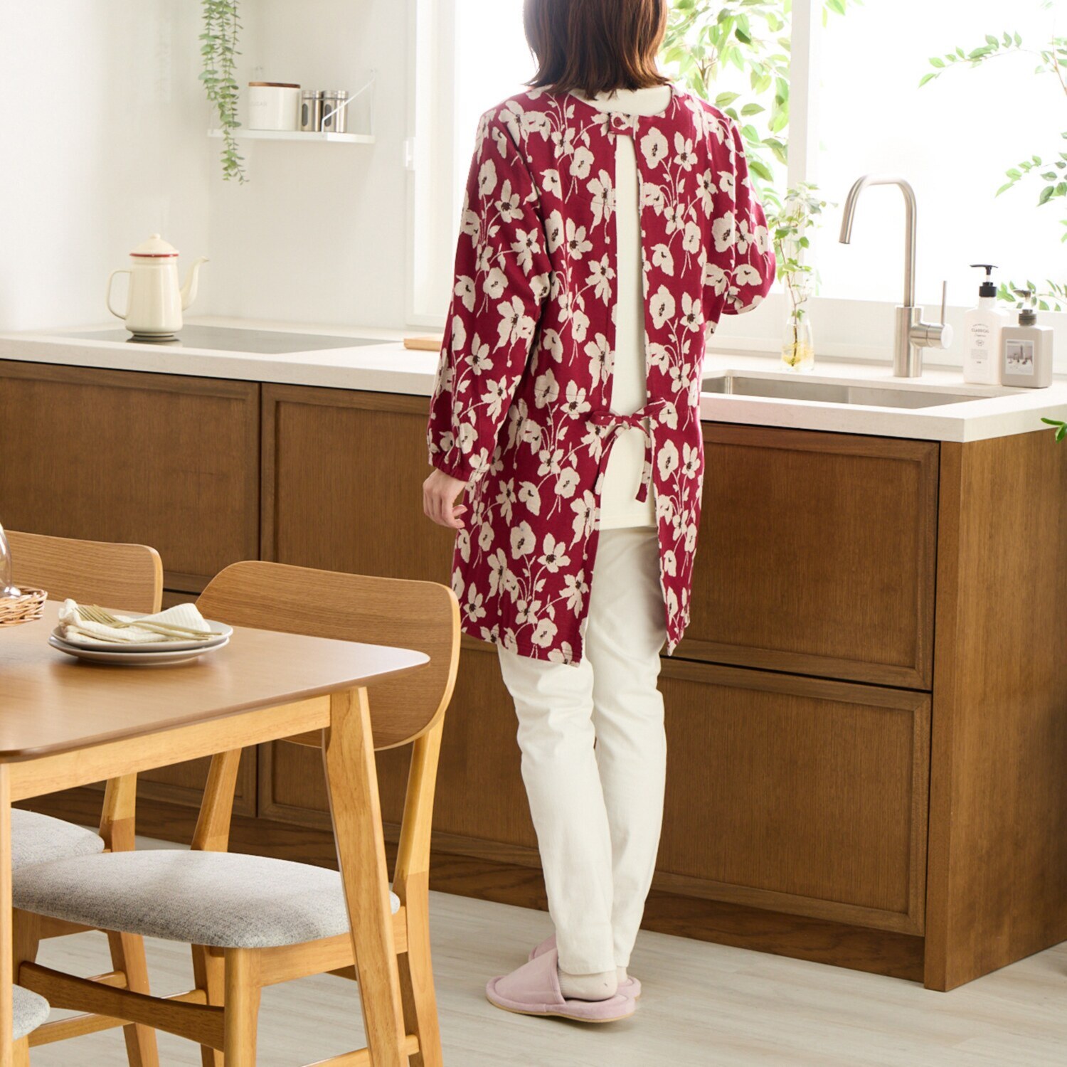 ローラ　アシュレイ シモーヌ柄 コットン１００％ ジャガードニット エプロンチュニック