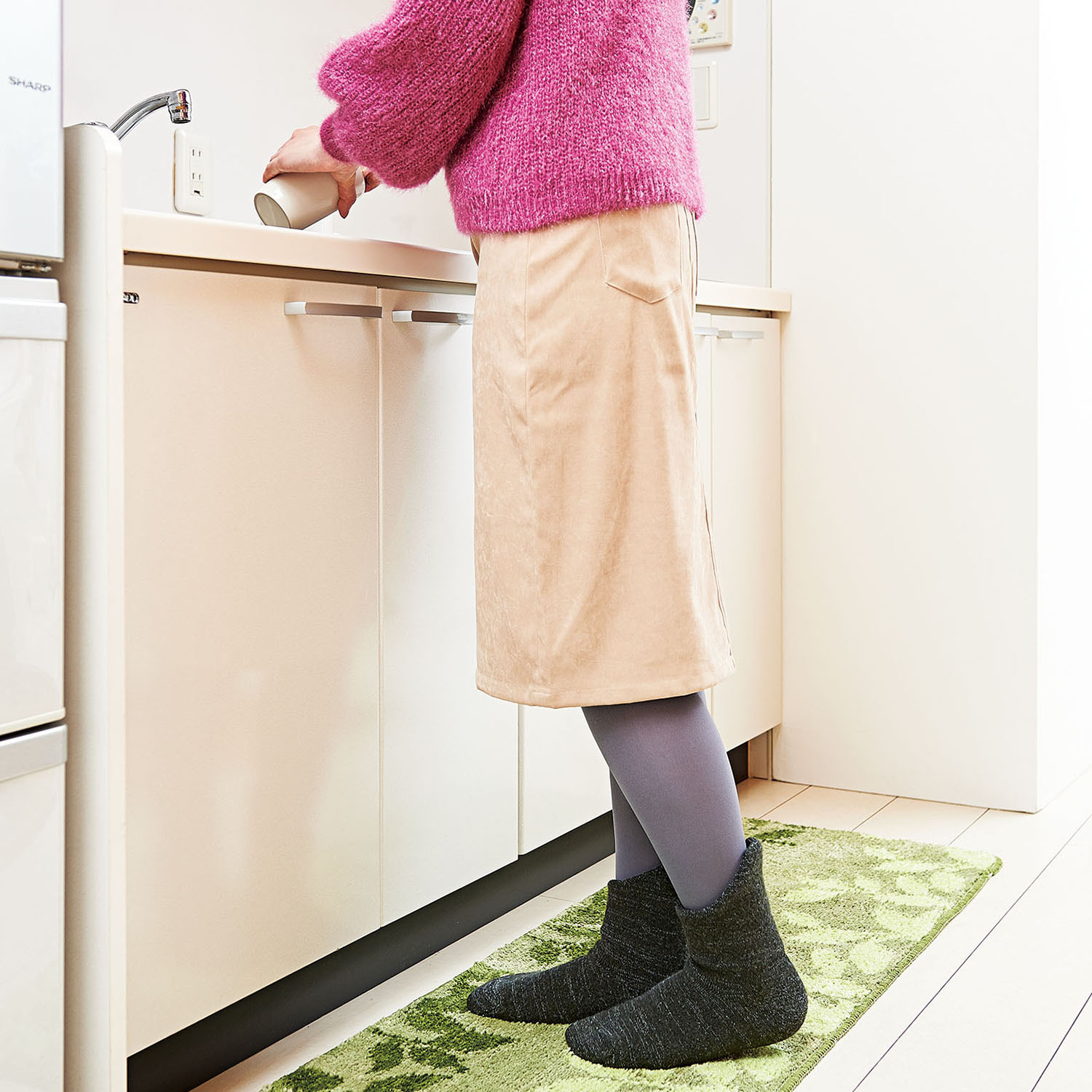 特許構造＆極厚あったか 老舗靴下メーカーの 日本製 備長炭ホームソックス ＜足首ロング＞