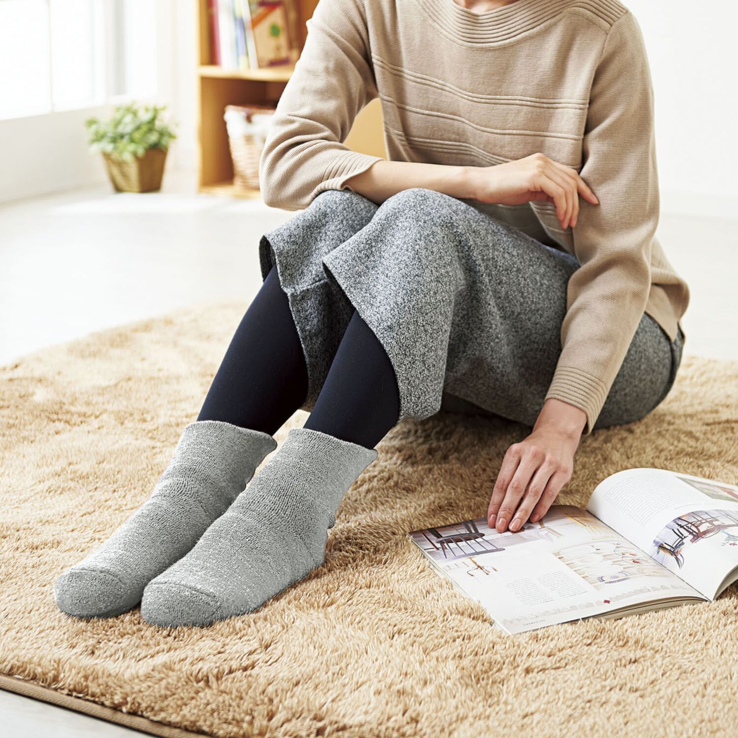 特許構造＆極厚あったか 老舗靴下メーカーの 日本製 備長炭ホームソックス ＜足首ロング＞