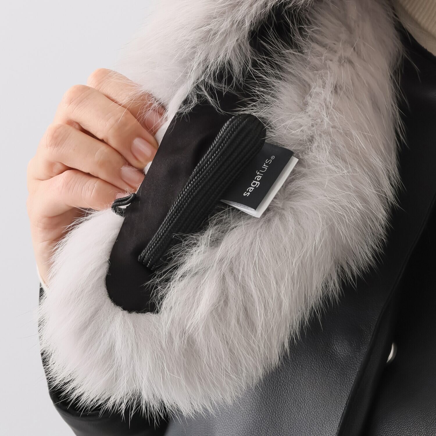 デュセルフィ 色とバッグのデザインは お任せ！ ＳＡＧＡフォックス ファッションアイテム ３点セット