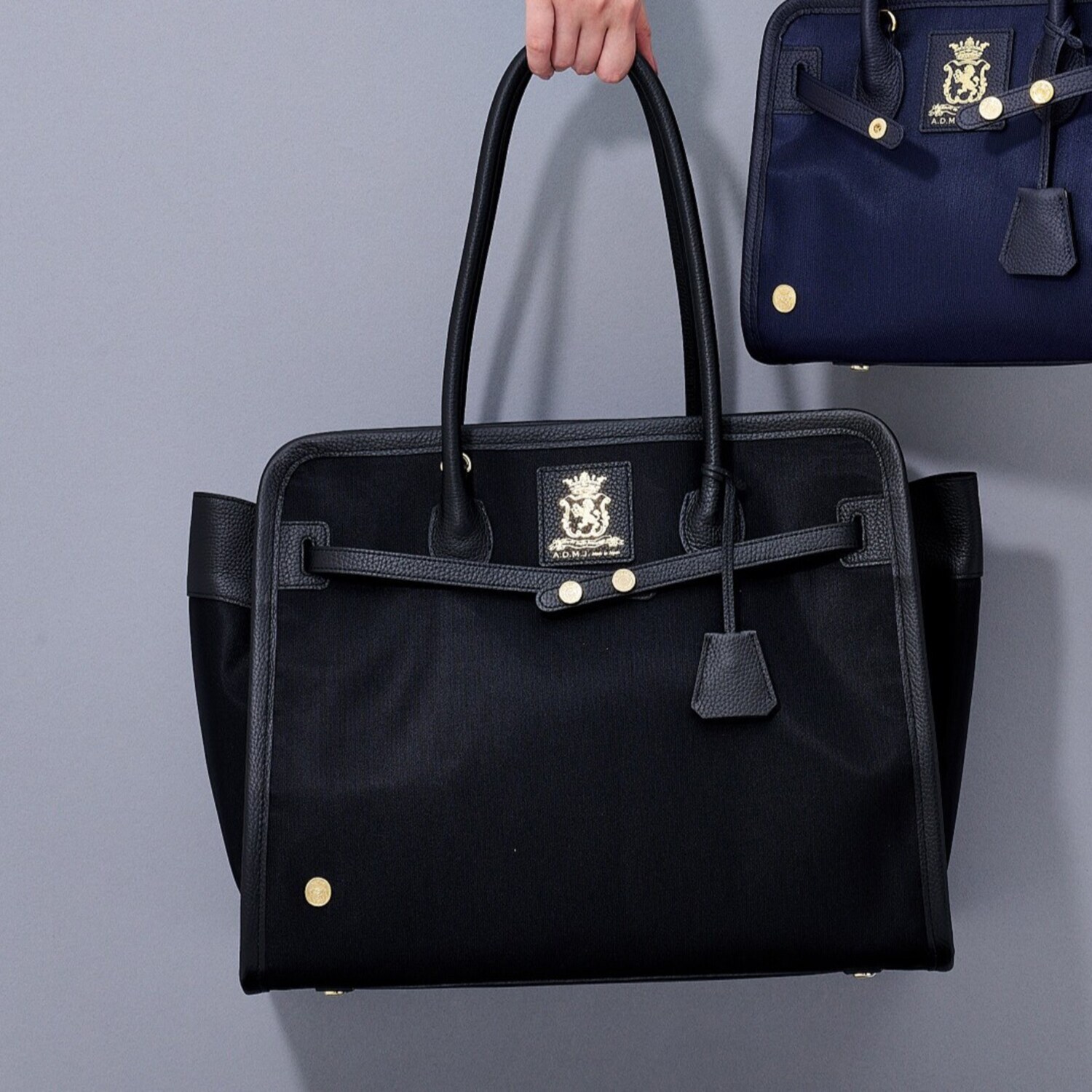 エーディーエムジェイ ナイロンリュクス マーキスモティーフ トートバッグ ＜Ｌ＞