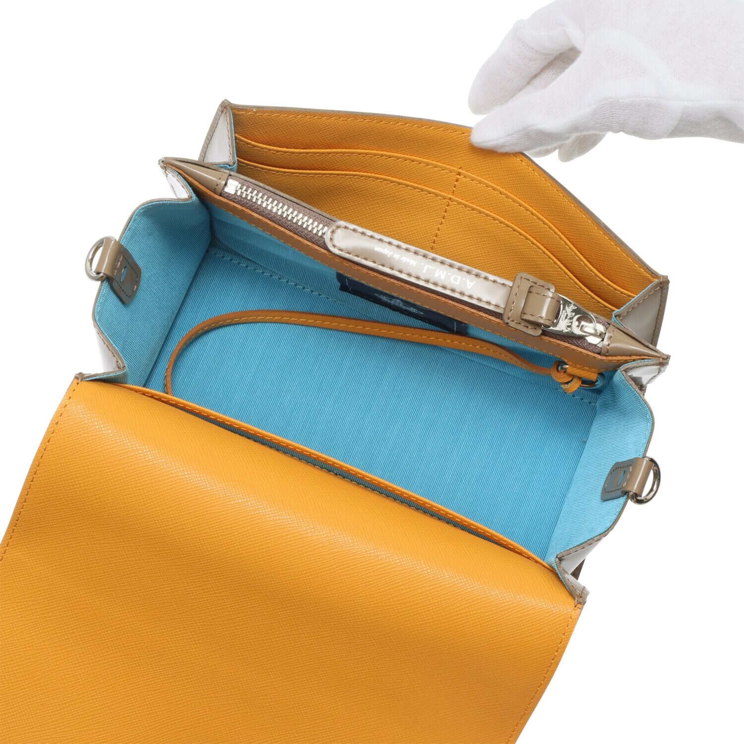 エーディーエムジェイ イタリアンレザー ターンロック ショルダーバッグ