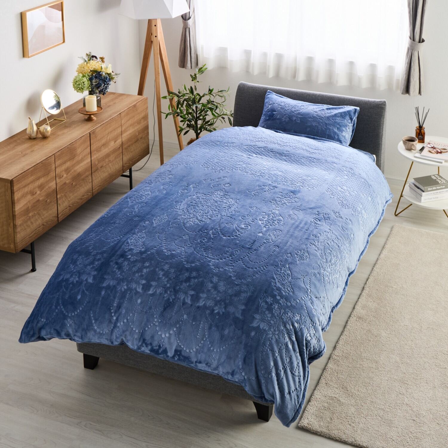 ｎｉｓｈｉｋａｗａ　西川 毛布とカバーが一体化！ とろける極上ファータッチ あったか吸湿発熱 ウォームラヴ 掛けふとんカバー ＜シングル＞