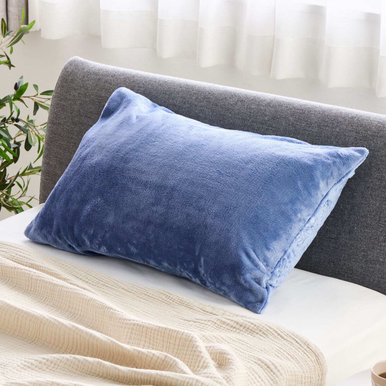 ｎｉｓｈｉｋａｗａ　西川 とろける極上ファータッチ ウォームラヴ ピローケース 同色２枚組