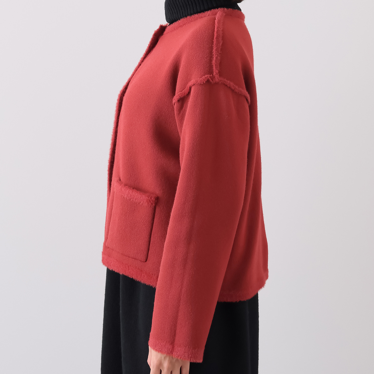 チーロ リバーシブル フェザーヤーン ニットカーディガン