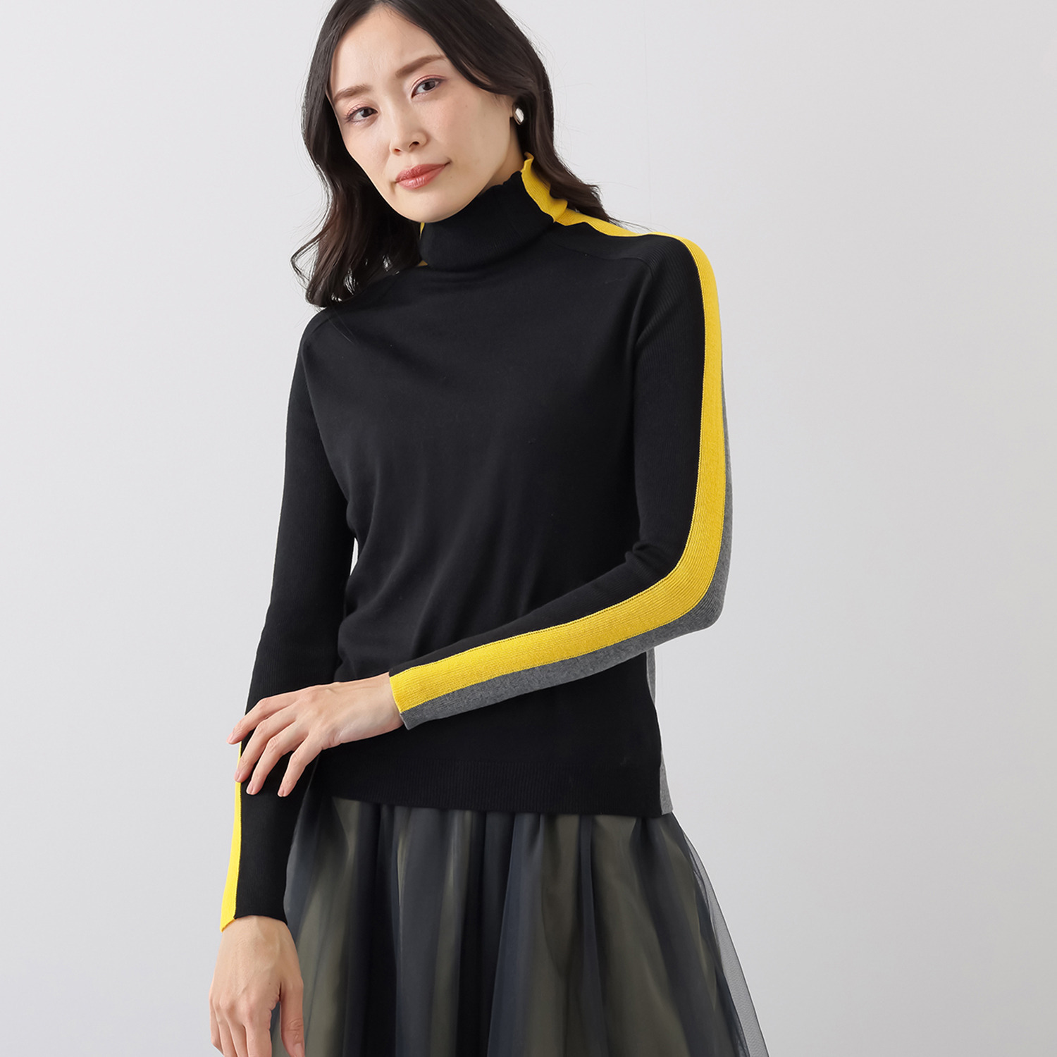 キョウコ　ヒガ 配色 ボトルネックプルオーバー