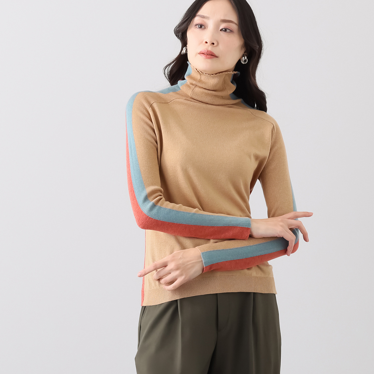 キョウコ　ヒガ 配色 ボトルネックプルオーバー