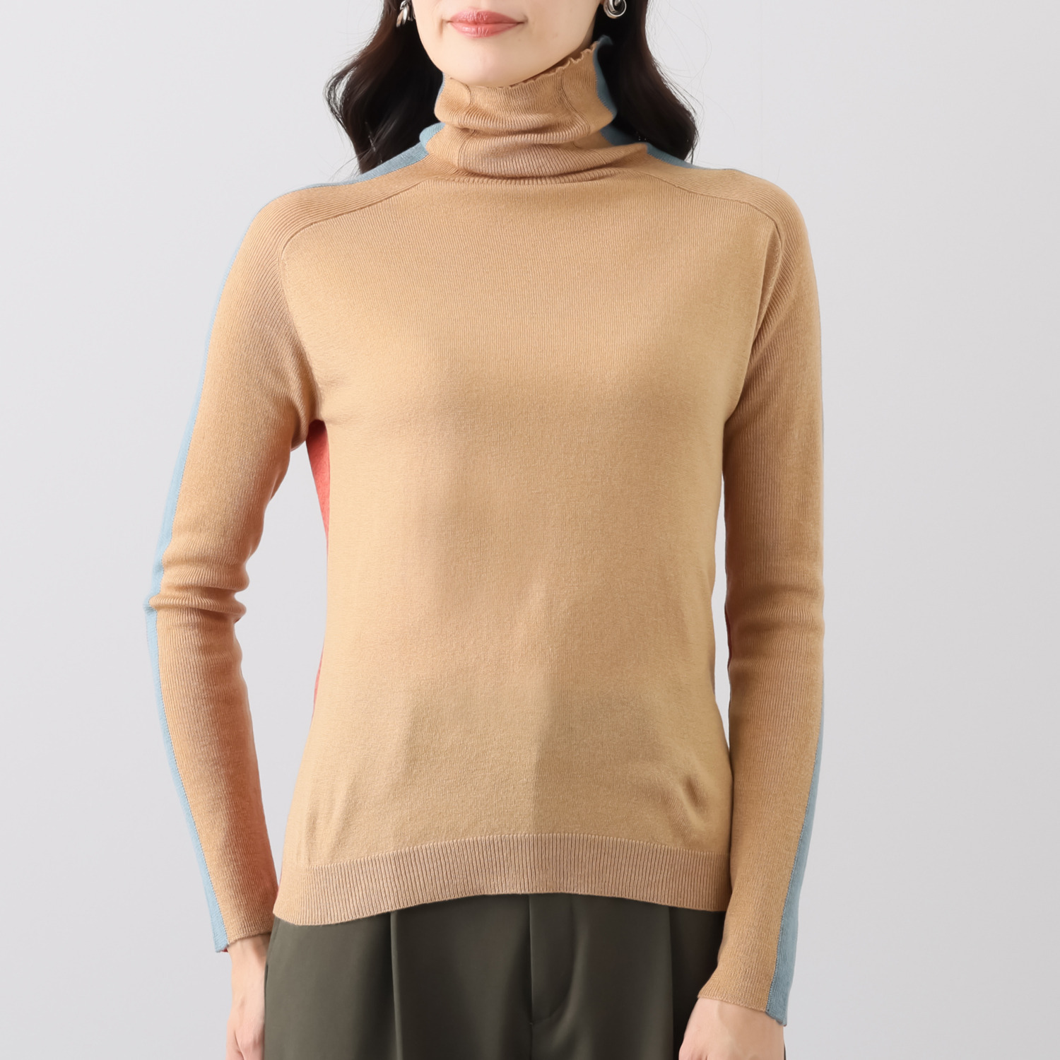 キョウコ　ヒガ 配色 ボトルネックプルオーバー