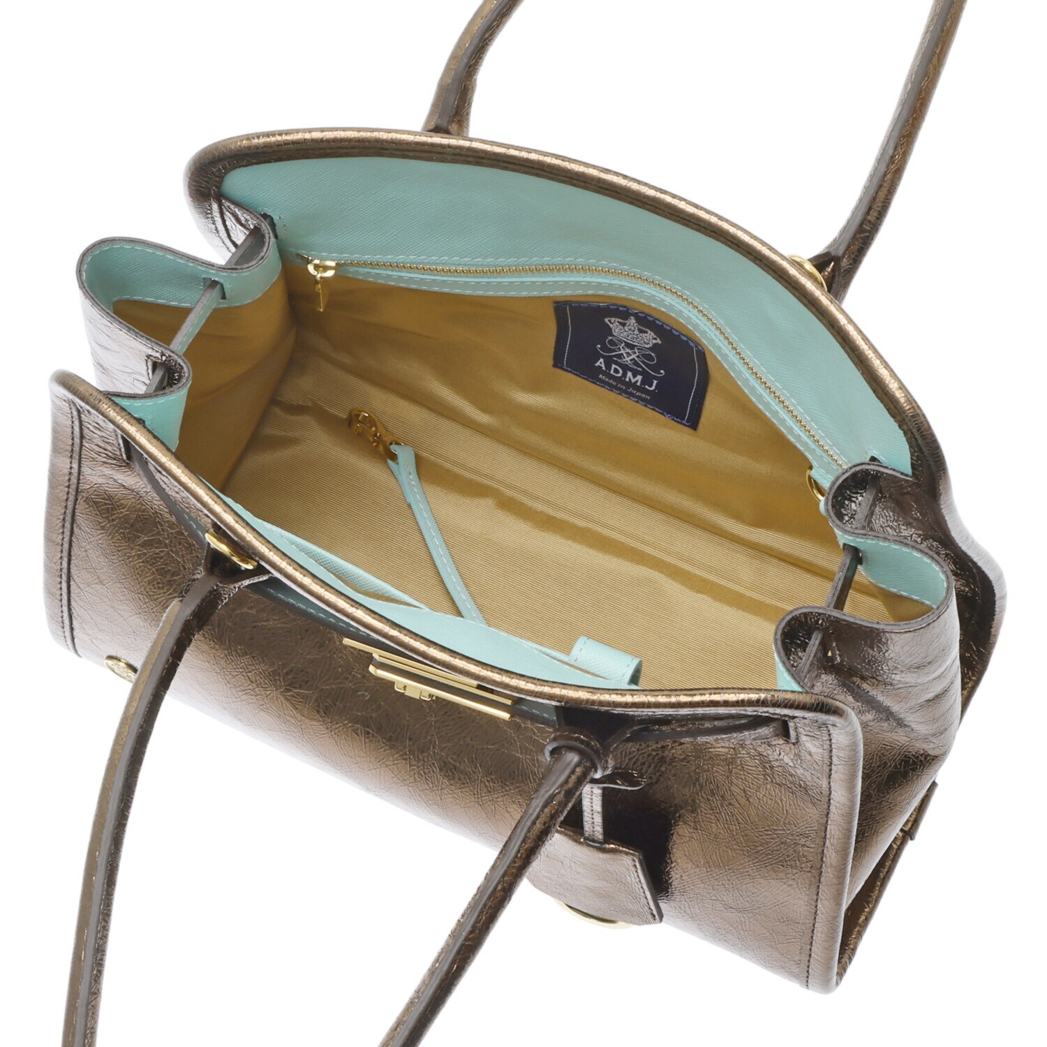 エーディーエムジェイ イタリアンレザー クラックメタル 前金具アクセント トートバッグ＜Ｍ＞