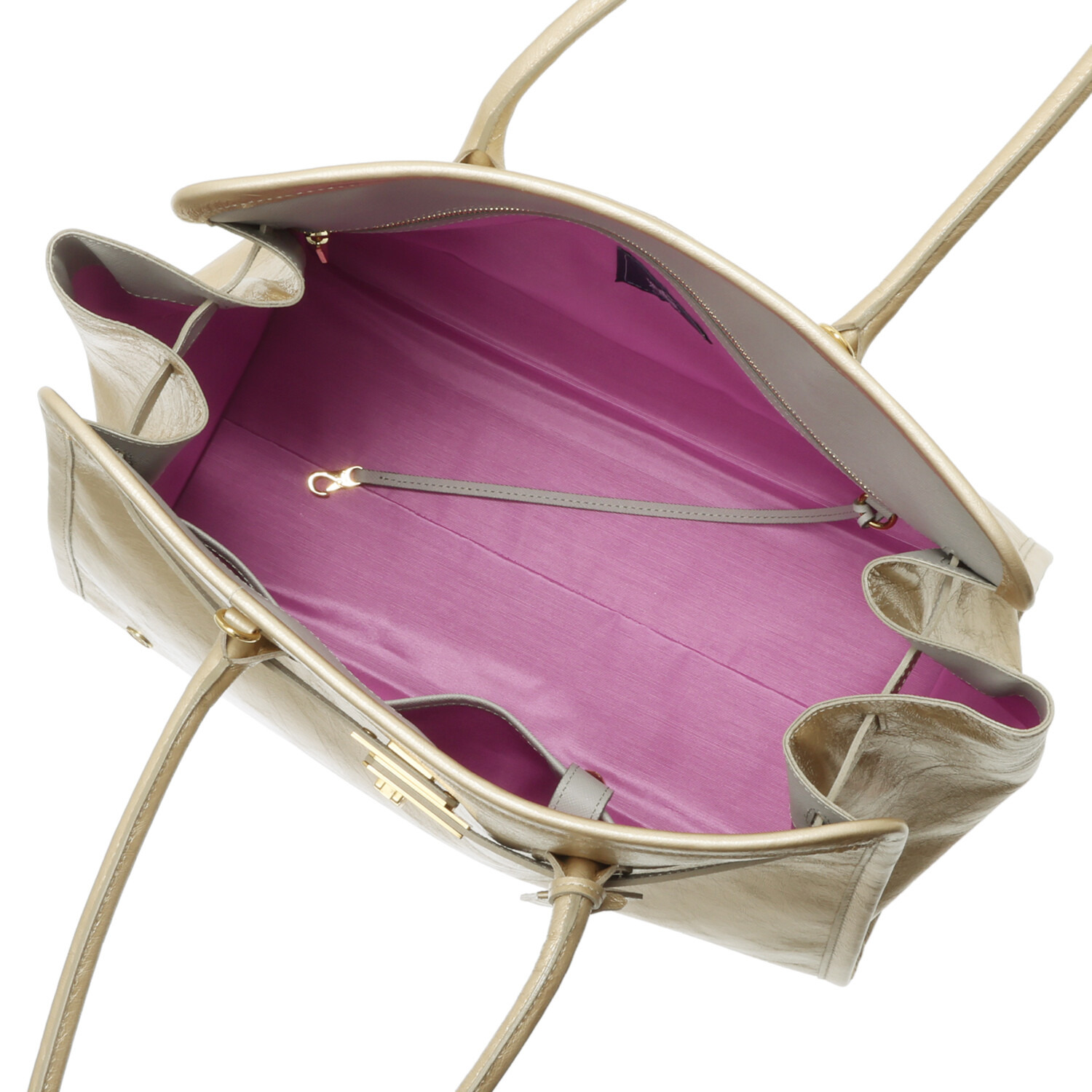 エーディーエムジェイ イタリアンレザー クラックメタル 前金具アクセント トートバッグ＜Ｌ＞