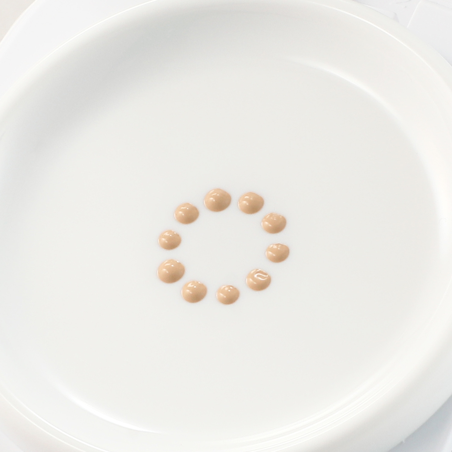 キュセラ ヒトサイタイ血由来幹細胞 エクソソーム（整肌）配合 １品４役！美容液ファンデ プリメクソ ファンデーション