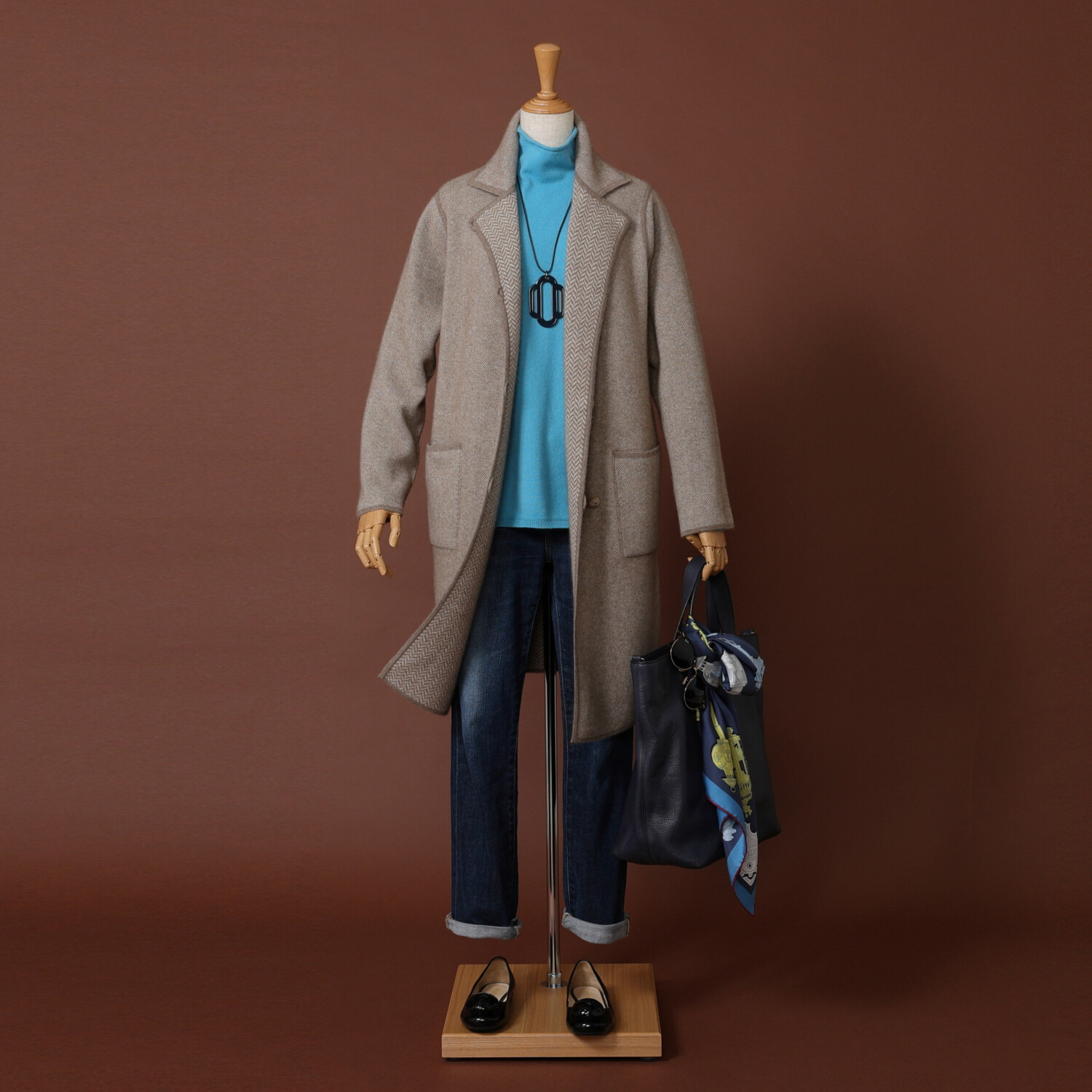 ネイチャーズ 無染色カシミヤ ヘリンボーン柄 ジャガード編 リバーシブルコート