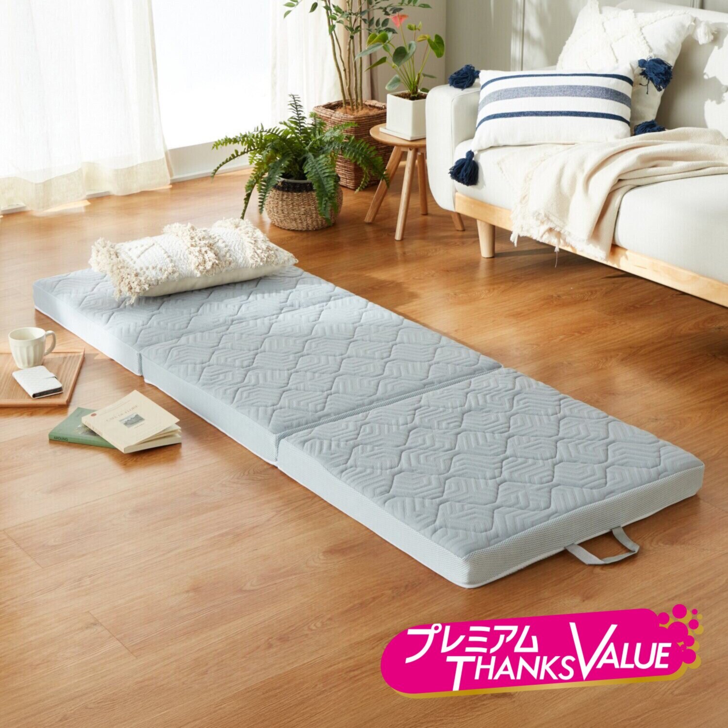 贅沢な厚みと弾力性で、 くつろぎシーンを快適に！ 通気性抜群 ブレスエアーレガリス マルチマットレス