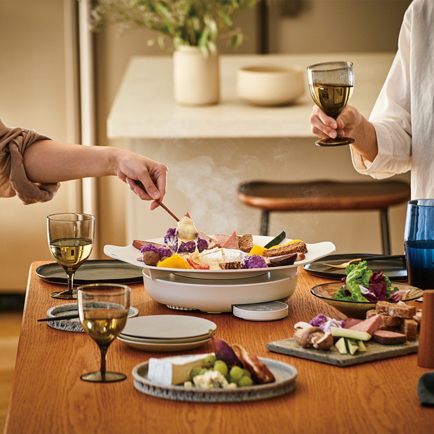 レコルト 焼く・炒める・煮る！ テーブルクッキングを 楽しめる 卓上ＩＨ クッキンググリドル ＲＩＨ−１