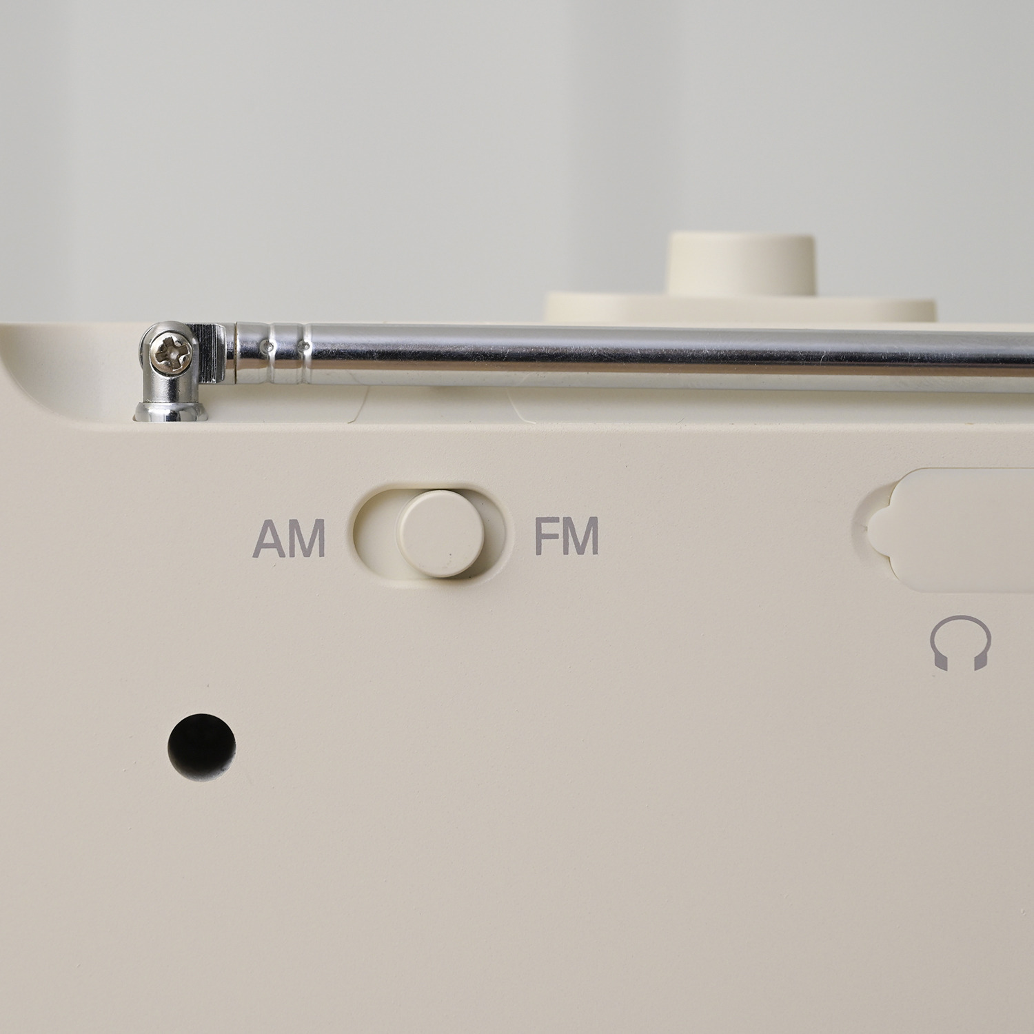 キュリオム ＴＶも音楽も楽しめる 生活防水仕様 マルチお手元スピーカー ＹＴＲ−Ｄ７００