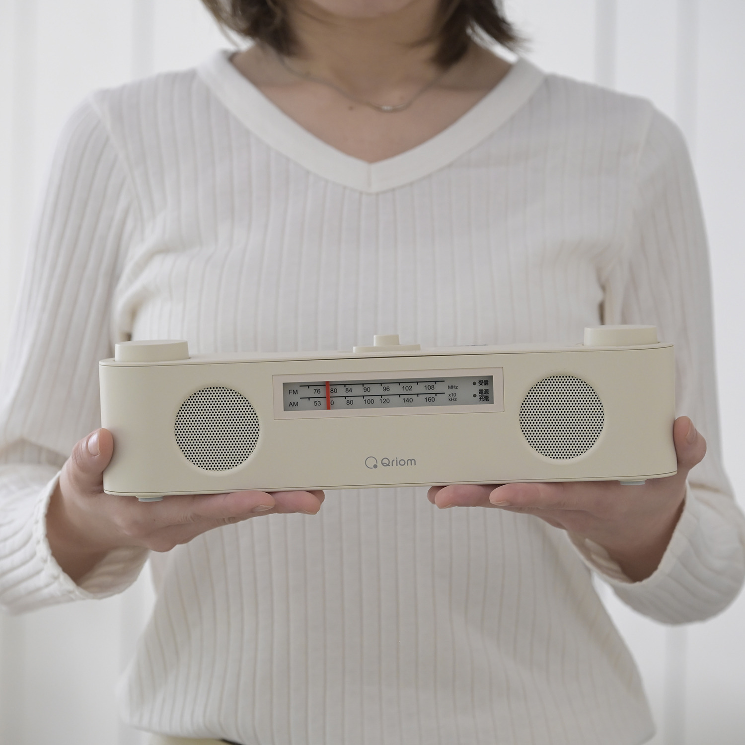 キュリオム ＴＶも音楽も楽しめる 生活防水仕様 マルチお手元スピーカー ＹＴＲ−Ｄ７００