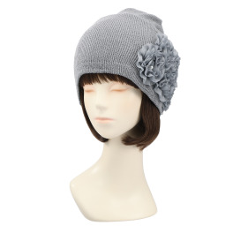 メイドバイスターズ 多彩なアレンジができる ゆったり小顔見え やわらか綿混ニット帽子