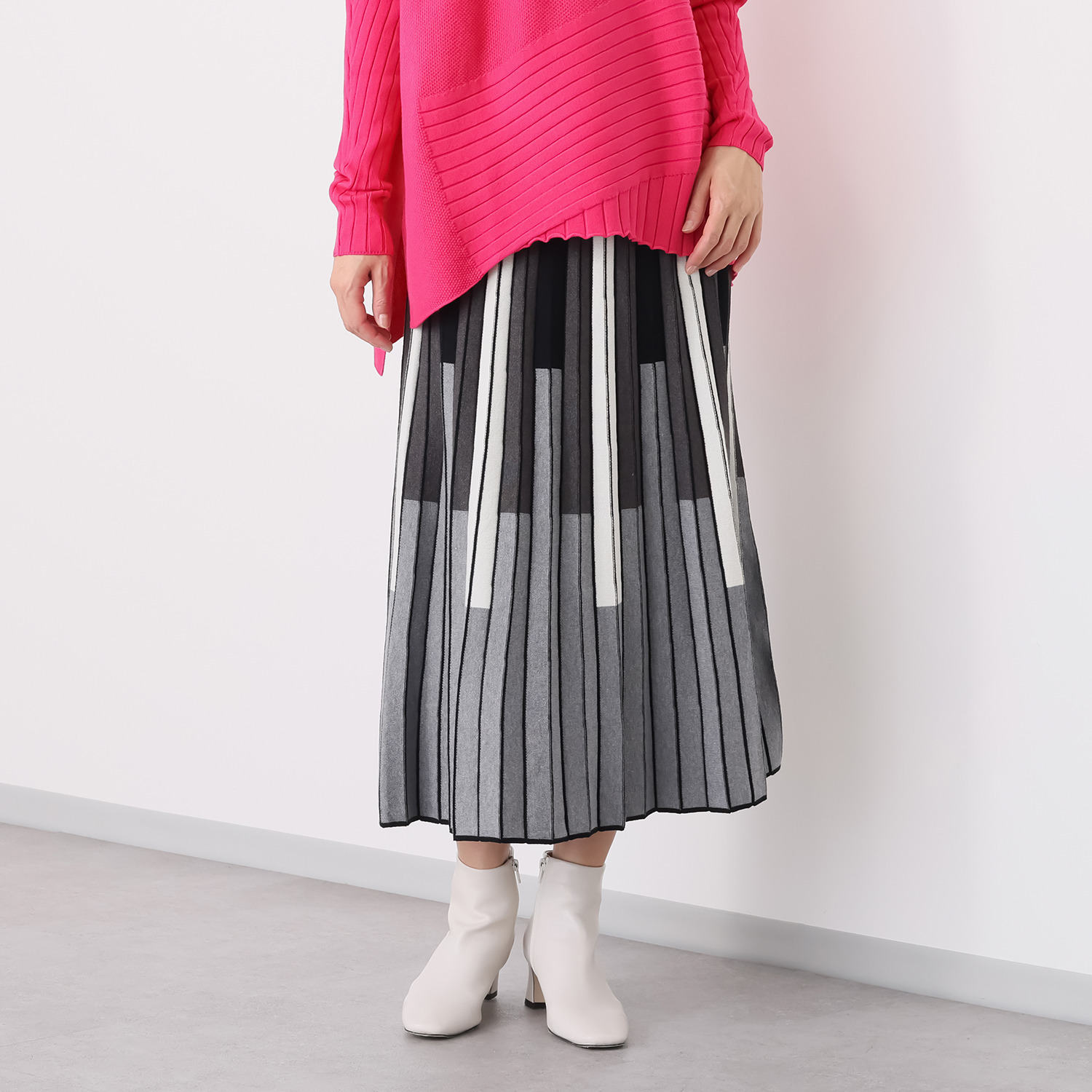 コイビトミサキ マルチストライプ プリーツニットスカート