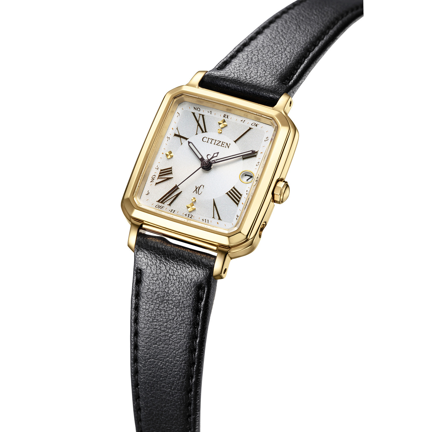 シチズン　“クロスシー” レザー調ベルト スクエアフェイス 電波ソーラーウォッチ ＜ゴールドカラー＞