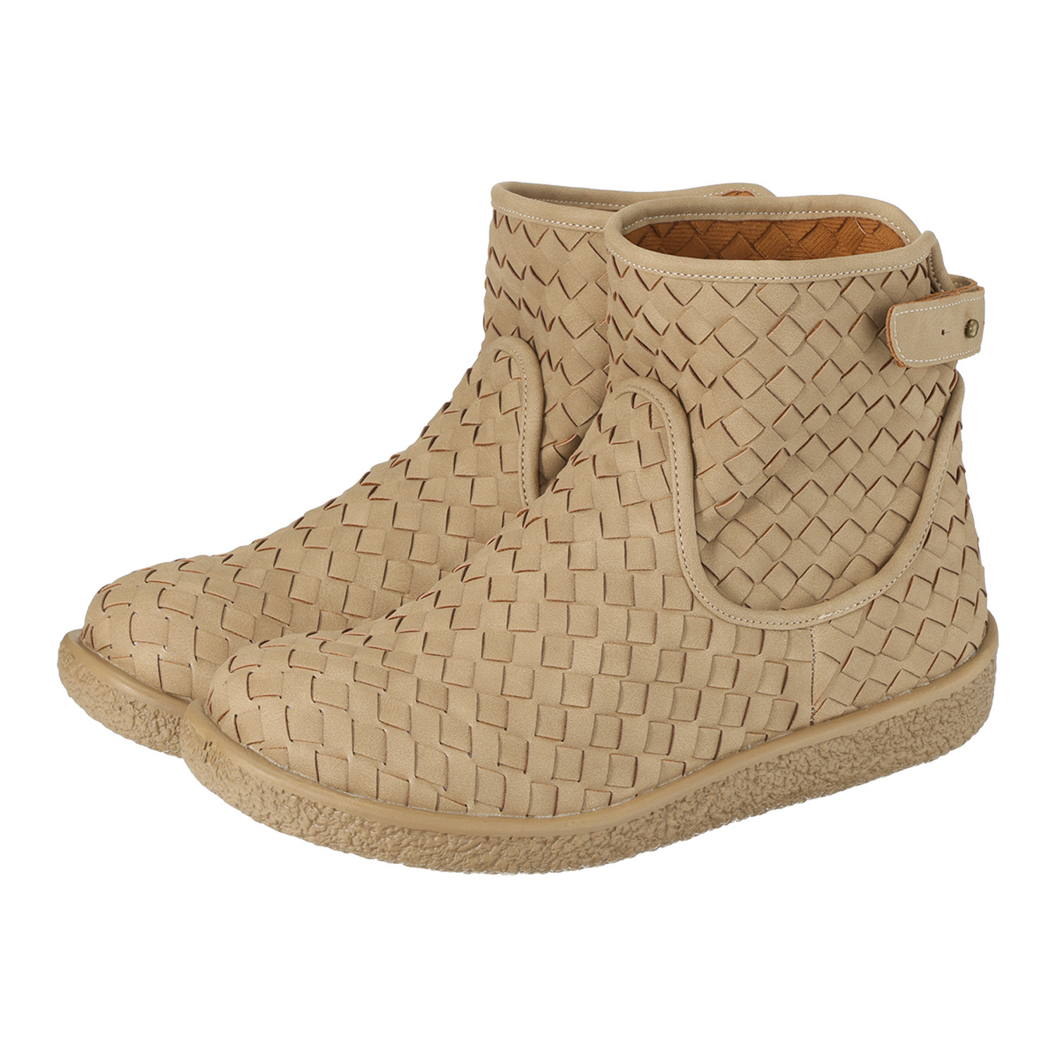 リン・クローバー 経年変化も楽しめる メッシュデザイン インヒールショートブーツ