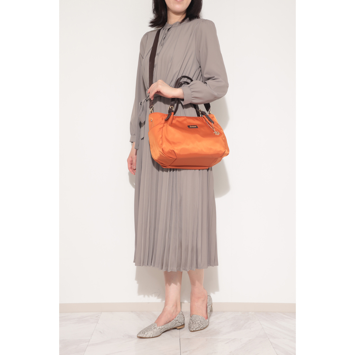 ベルモサ ポーチ＆ ショルダーストラップ付 トートバッグ