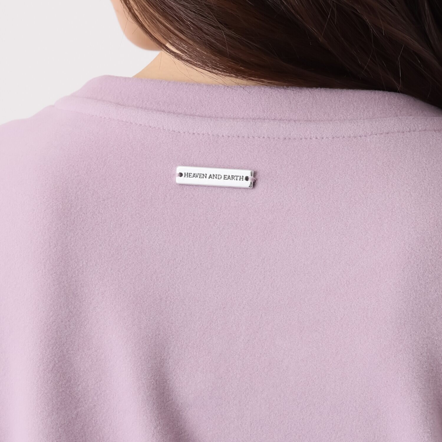 ヘブンアンドアース 箔プリント＆刺しゅう 起毛スムース ロングＴシャツ