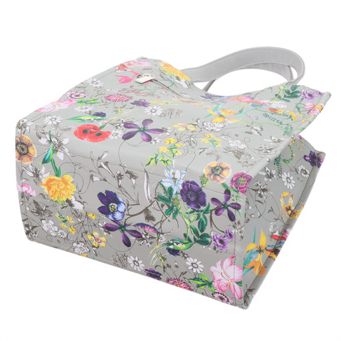 ラルジュ タッセル付 スクエアトートバッグ