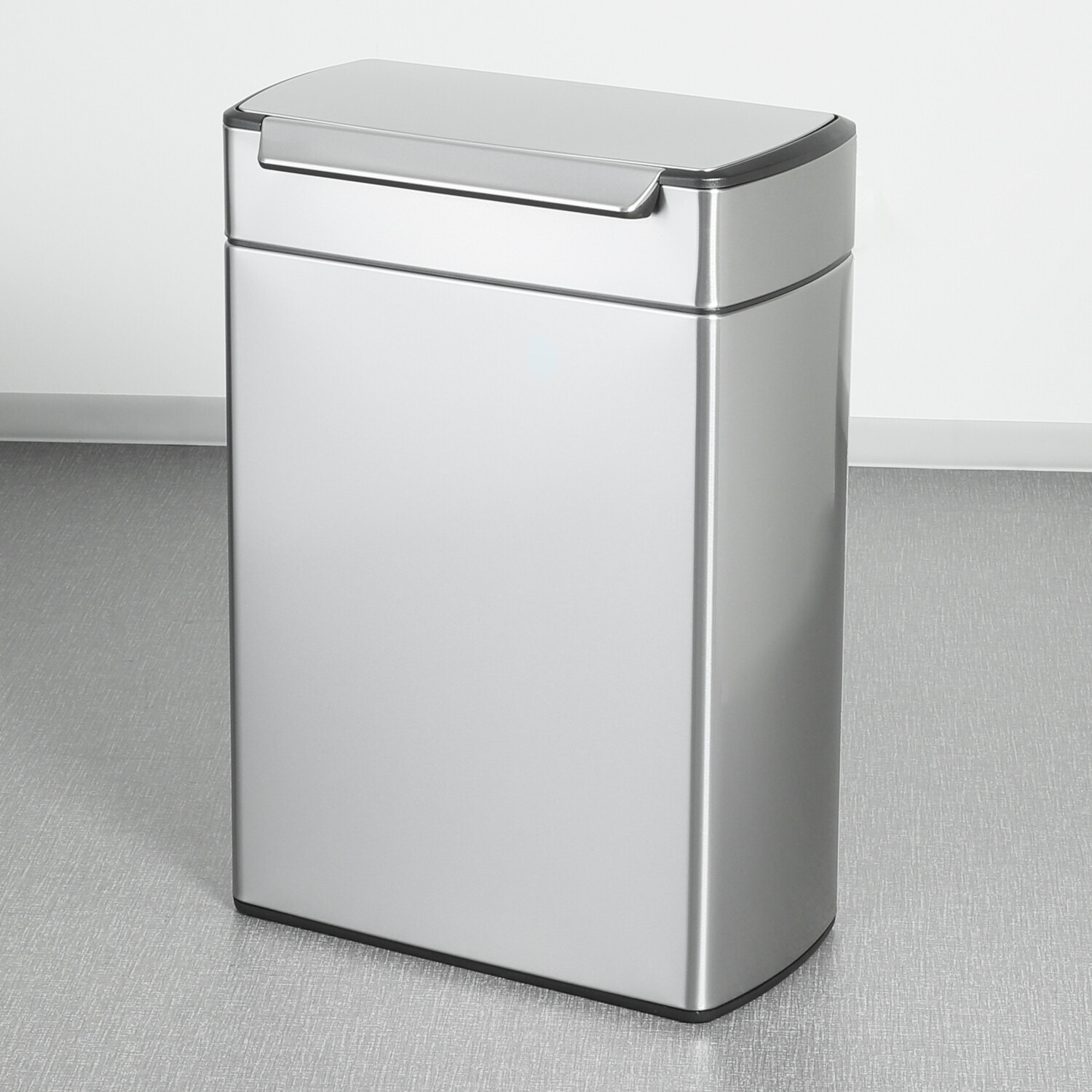 シンプルヒューマン デザインも使い勝手も こだわり満載 タッチバー ダストボックス